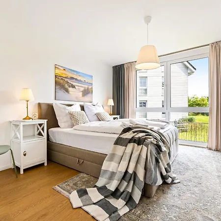 Edel&liebe Neubau Mit Fahrstuhl, Parkplatz, Balkon, W-lan, Ruhige Lage, Einkaufmoeglichkeiten 500m Entfernt Апартаменты *