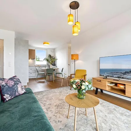 شقة Edel&liebe Neubau Mit Fahrstuhl, Parkplatz, Balkon, W-lan, Ruhige Lage, Einkaufsmoeglichkeiten 500m Entfernt *