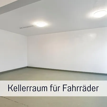 Edel&liebe Neubau Mit Fahrstuhl, Parkplatz, Balkon, W-lan, Ruhige Lage, Einkaufsmoeglichkeiten 500m Entfernt 公寓 *